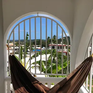 https://jays-home-by-the-beach-rainforest.comcaribbean.com